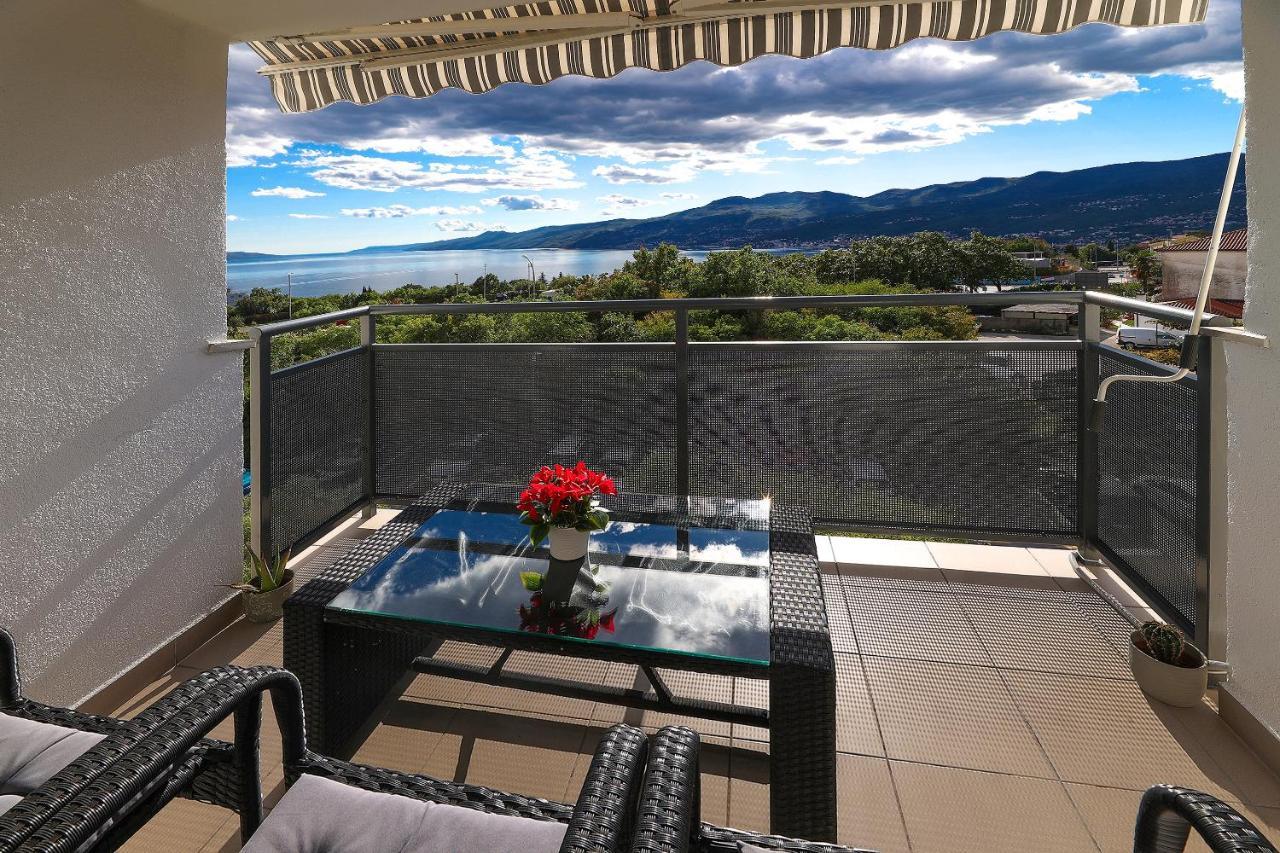 Apartment Leon - Sea View Rijeka Luaran gambar