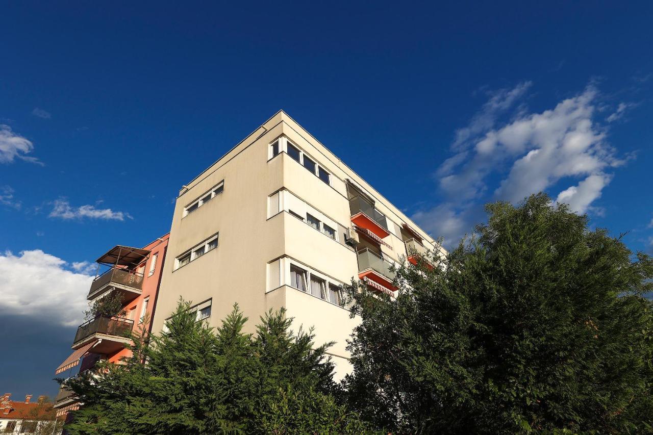 Apartment Leon - Sea View Rijeka Luaran gambar