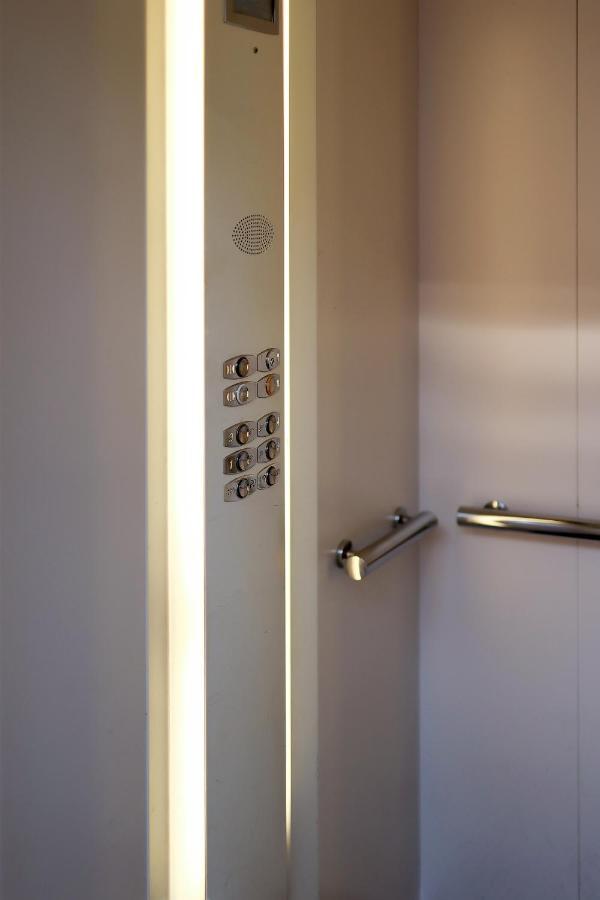 Apartment Leon - Sea View Rijeka Luaran gambar